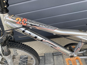 Велосипед GT Aggressor (2 фото из 3)