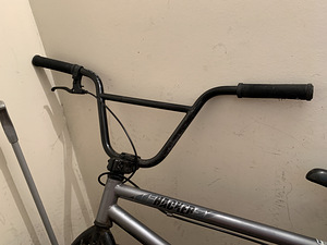 Велосипед BMX + комплект для ухода за велосипедом БЕСПЛАТНО! (2 фото из 8)