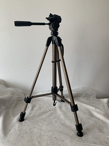 Tripod statiiv HAMA Star 61 + kott (1 foto / 5)