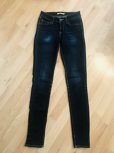 Levi’s teksad s26 p34 (2 foto / 2)