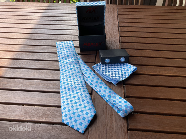 Lips, mansetinööbid, rinnarätik / taskurätik - kokku 21€ (foto #2)