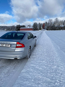 Volvo s 80 (7 foto / 9)