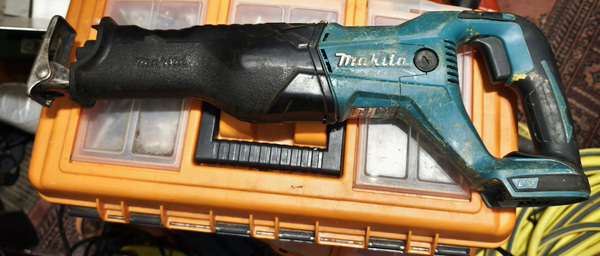 Makita Djr186