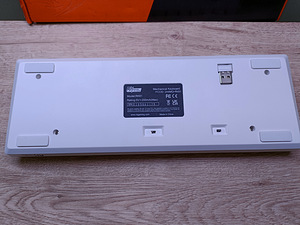 Royal Kludge RK61 60% juhtmevaba mehaaniline klaviatuur (8 foto / 9)