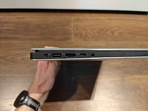 Dell XPS 15 9570 sülearvuti / arvuti / laptop (3 foto / 4)