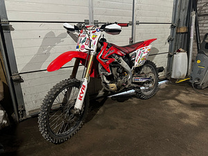 Honda CRF 250 (4 foto / 6)