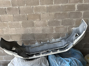 Esiistmik Toyota Land Cruiser (2 foto / 7)