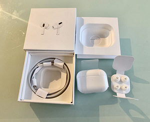 AirPods Pro copy (4 фото из 10)