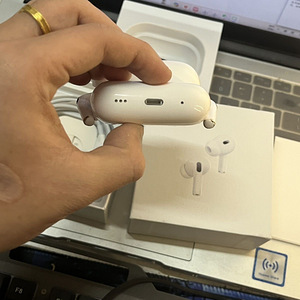 Airpods pro 2 (5 фото из 10)