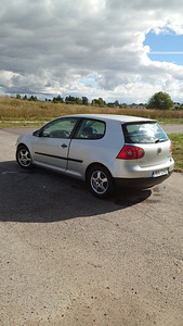 Продам VW Golf 2004г. (4 фото из 11)