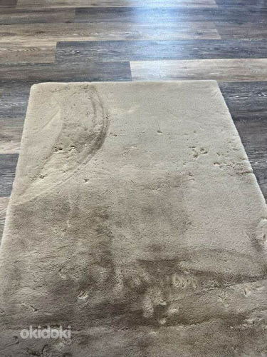 Rabbit fur vaip