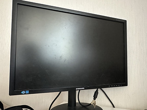 Samsung SyncMaster S24B420 (1 фото из 1)
