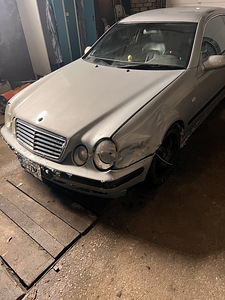 Mercedes-Benz clk 200kompressor (7 foto / 8)