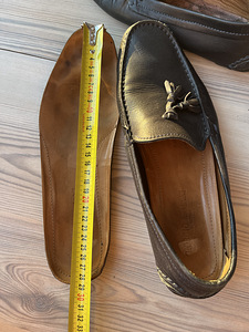 Giorgio Armani nahkkingad, suurus 43 (5 foto / 5)
