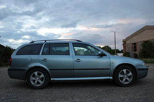 Škoda Octavia 1.9Tdi (2 foto / 8)