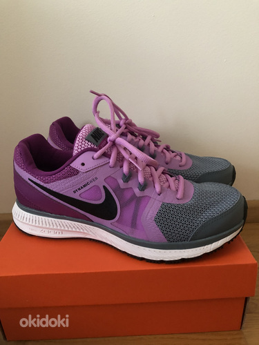Кроссовки Nike
