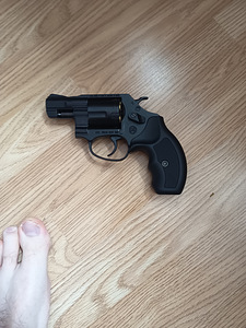Revolver BRUNI NEW POLICE 380 CAL 9 mm P.A.K (3 foto / 4)