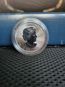 1,5 oz 2017 Kanada grislikaru hõbemünt (2 foto / 2)