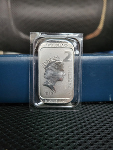 1 oz 2013 Niue lõvi hõbemünt (2 foto / 2)