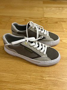 New! Calvin Klein tossud s39 (25.5 cm) (1 foto / 4)