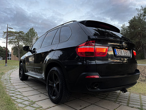 BMW X5 Shadow Line (5 фото из 15)