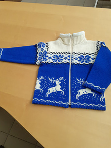 Детский свитер с.100