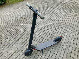 Elektritõukeratas Ninebot Kickscooter ES2 (2 foto / 6)