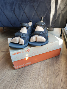 Сандалии для походов MERRELL (4 фото из 4)