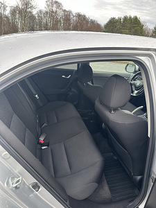 Honda Accord i-dtec 2.2 (4 foto / 10)