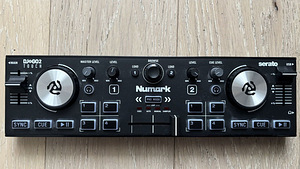 DJ pult Numark DJ2GO2 (1 foto / 2)