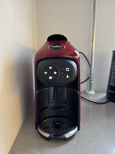 Kohvimasin lavazza a modo mio (1 foto / 2)