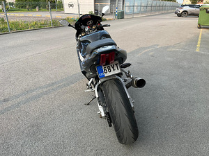 SUZUKI GSX-R 1000 (4 foto / 5)