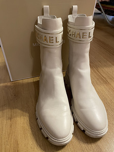 Michael Kors poolsaapad 38 (5 foto / 6)