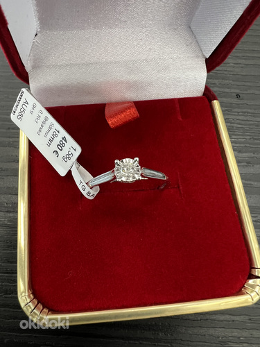Кольцо белого золота с бриллиантом 18 размер (фото #4)