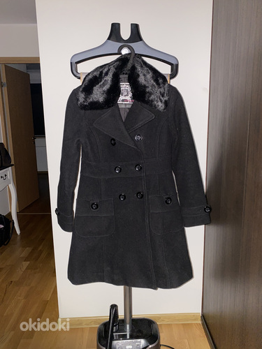 Шерстяное пальто для девочек с меховым воротником (фото #2)