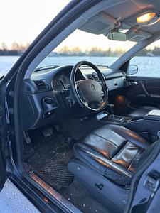 MERCEDES-BENZ ML 270 CDI (6 foto / 9)