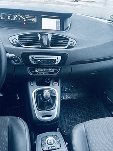 Renault grand Scenik 2014 (8 foto / 11)