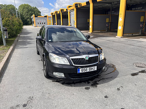 Skoda Octavia (1 фото из 12)