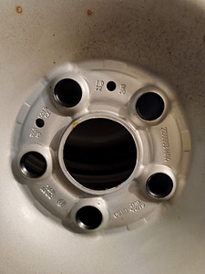 Uued Suverehvid+uued veljed 205/75 r16c (4 foto / 6)