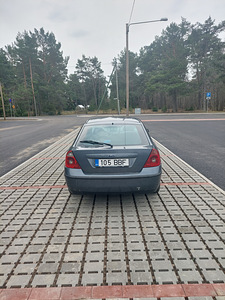 Ford Mondeo (6 фото из 12)