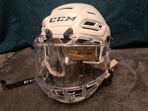 Jäähokikiiver CCM (2 foto / 4)