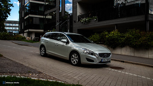 Volvo V60 2012 (3 фото из 12)