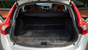 Volvo V60 2012 (7 фото из 12)