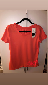 Adidas t-särk (1 foto / 2)