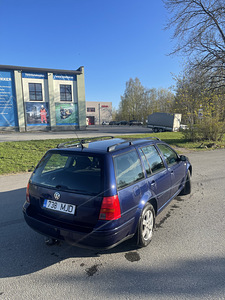Volkswagen Golf Variant (10 foto / 11)