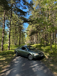 Volkswagen Passat 1.9d 96kw (1 foto / 9)