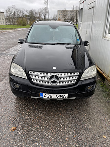 Mercedes ML 320d (2 foto / 10)