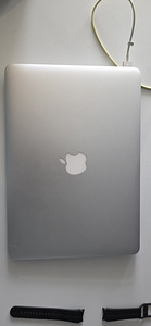 Macbook air 2015 i5 (2 foto / 4)