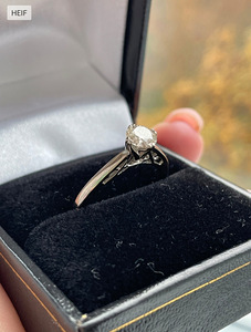 SUPER HIND Valge kuld sõrmus, teemant 0,33ct (3 foto / 3)