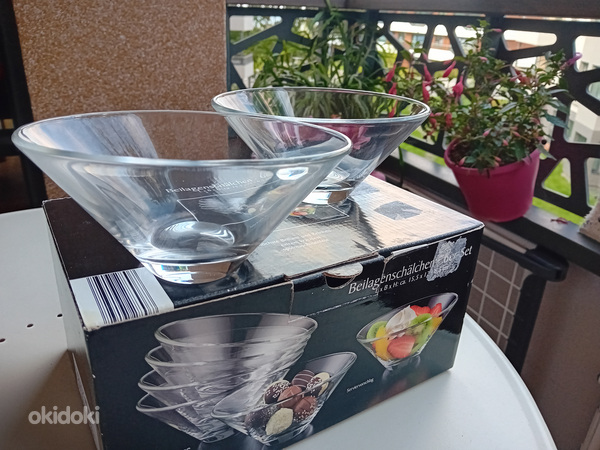 Komplekt klaasist magustoidukausse - 6 tükki